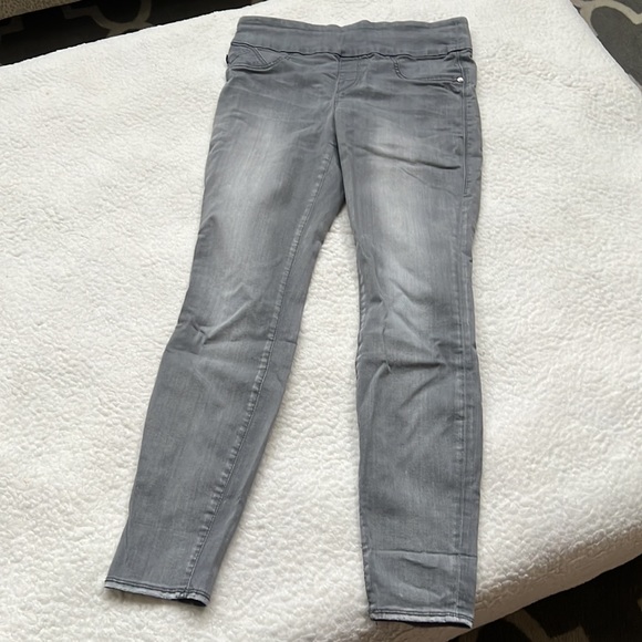 Rock & Republic Gray Jeggings - Picture 3 of 6